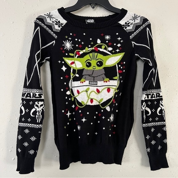 🦋 Star Wars Baby Yoda Grogu Holiday Christmas Winter Sweater XS Mandalorian - Picture 1 of 7